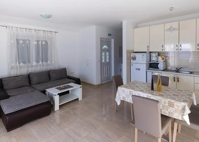 One-bedroom With Sea View 02 *