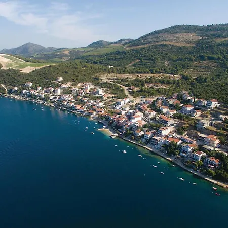 One-bedroom With Sea View 02 *